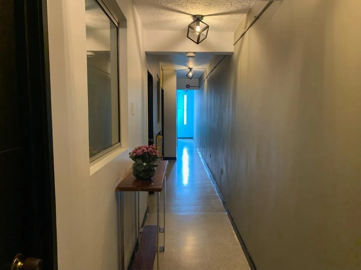 Hotel Bisou Cali 2*,
