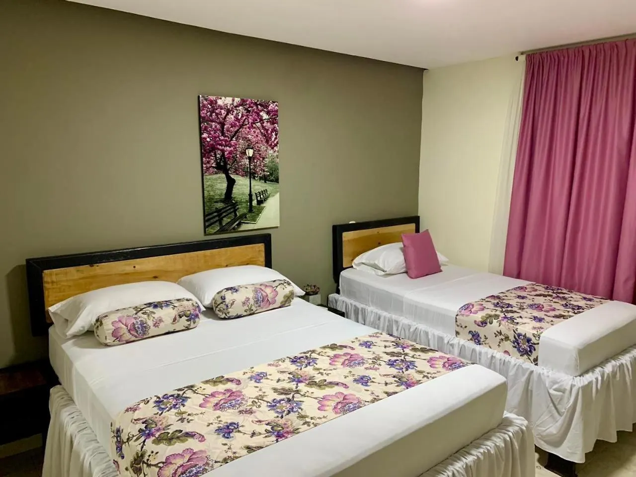 Hotel Bisou Cali