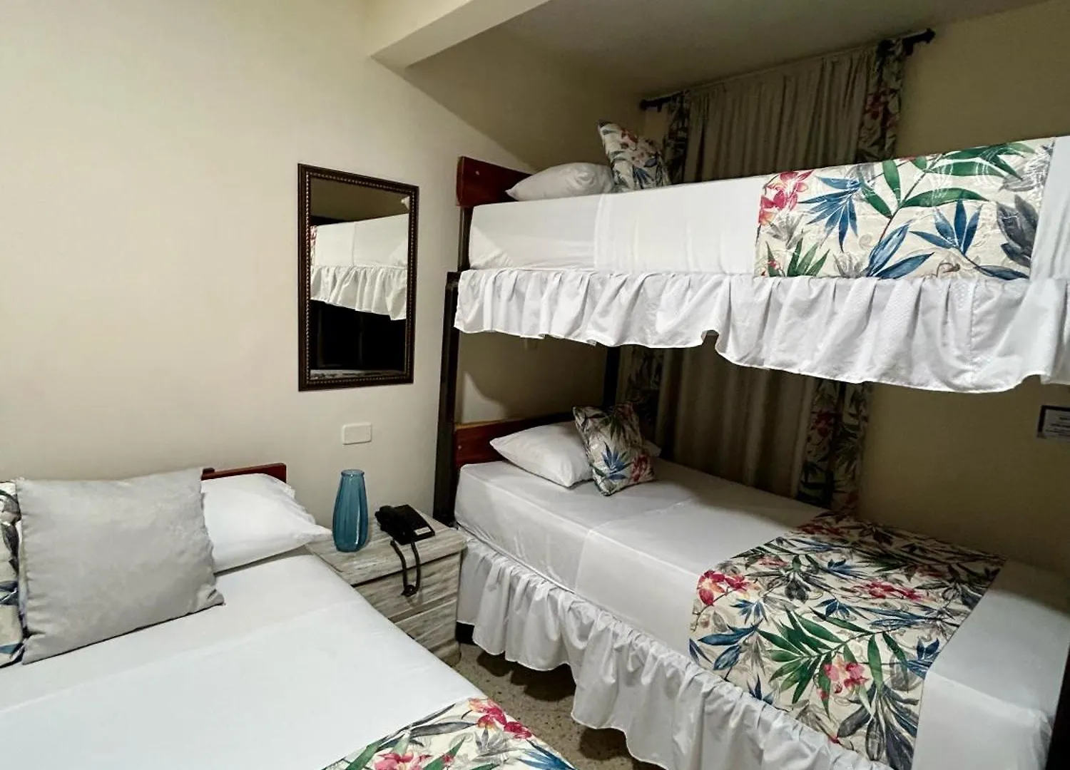 Hotel Bisou Cali
